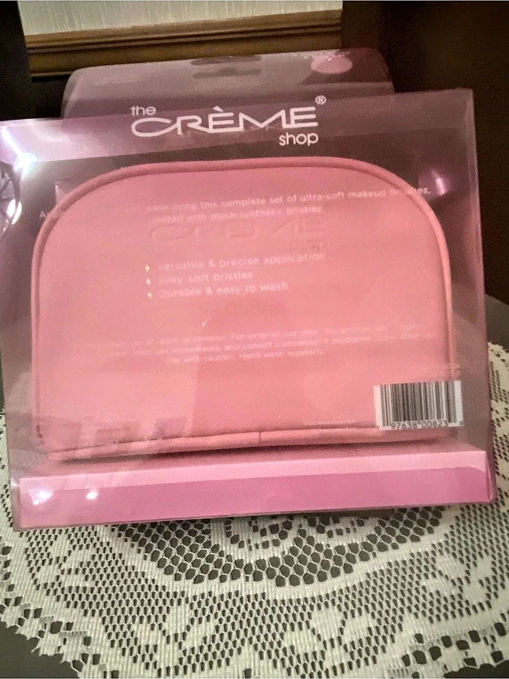 the Crème shop Be Essential 6 - Piece Brush Set with pouch Pink NWT
